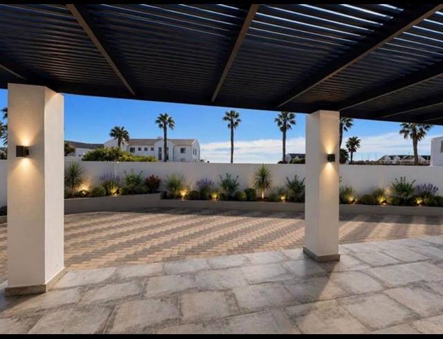 3 BEDROOM HOUSE FOR SALE IN GOLDEN MILE